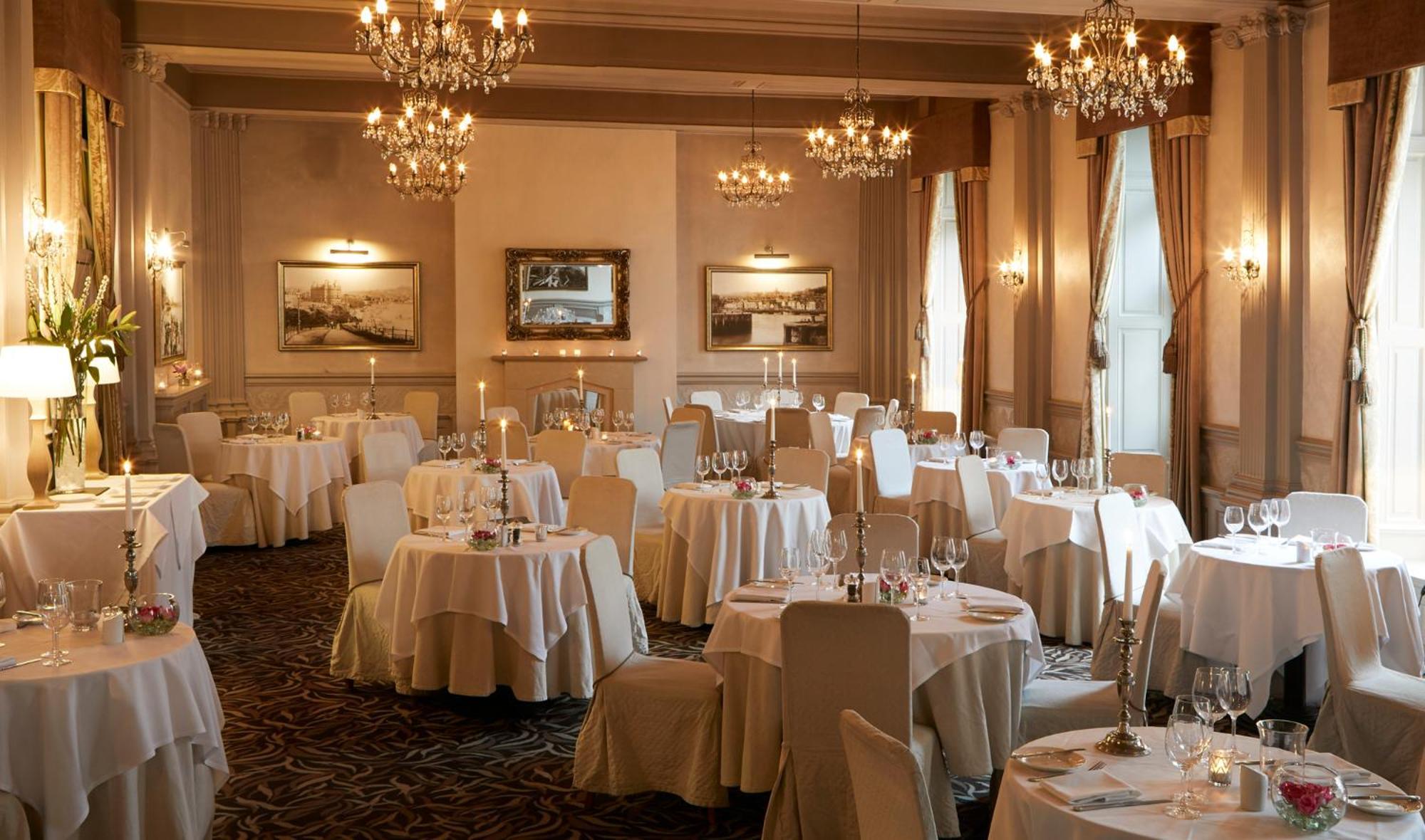 Palm Court 3*
