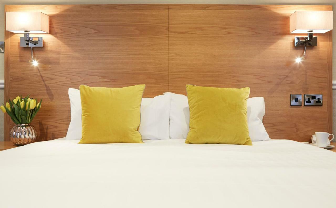 Palm Court Hotel 3*